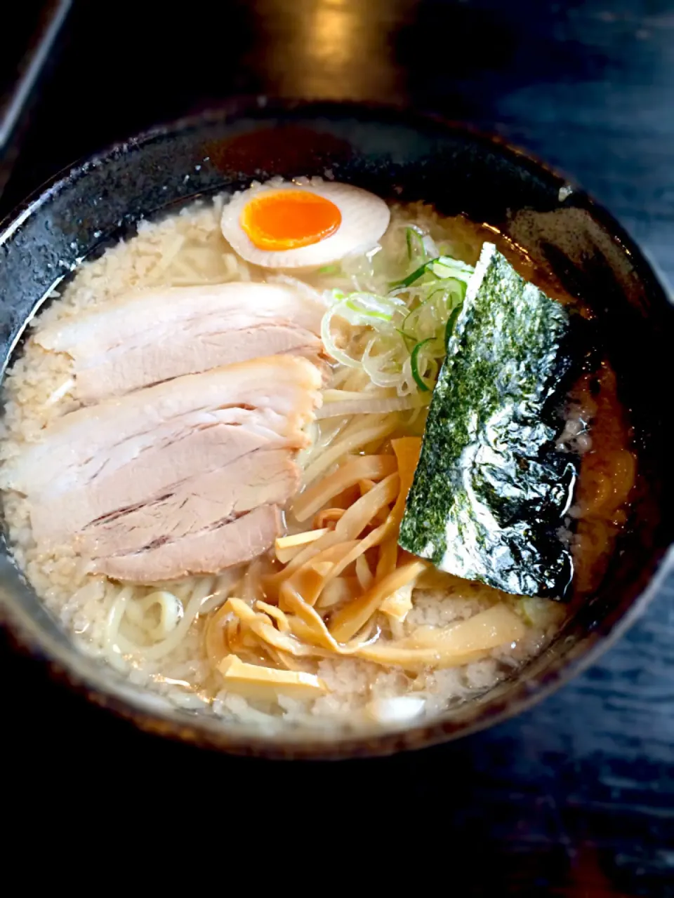 とんこつ醤油ラーメン♡|9629さん