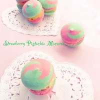 Strawberry Pistachio Macaron