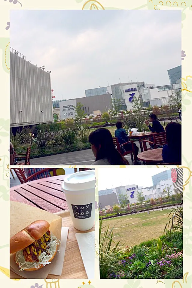 Snapdishの料理写真:テラス席で遅めランチ🍔☕️|まみりんごさん