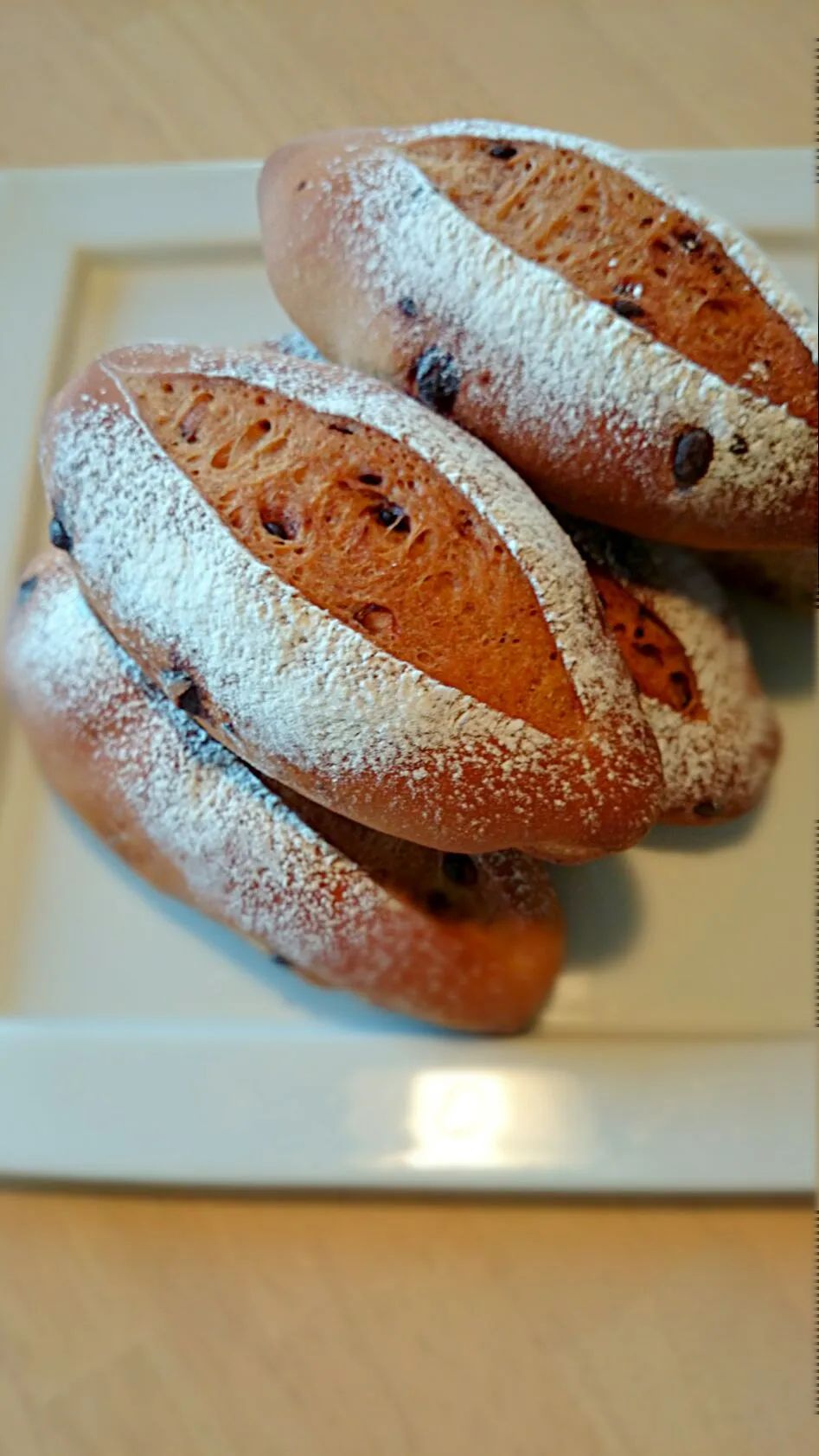 コーヒー生地☕にチョコチップのパン🍞|ぺーこさん