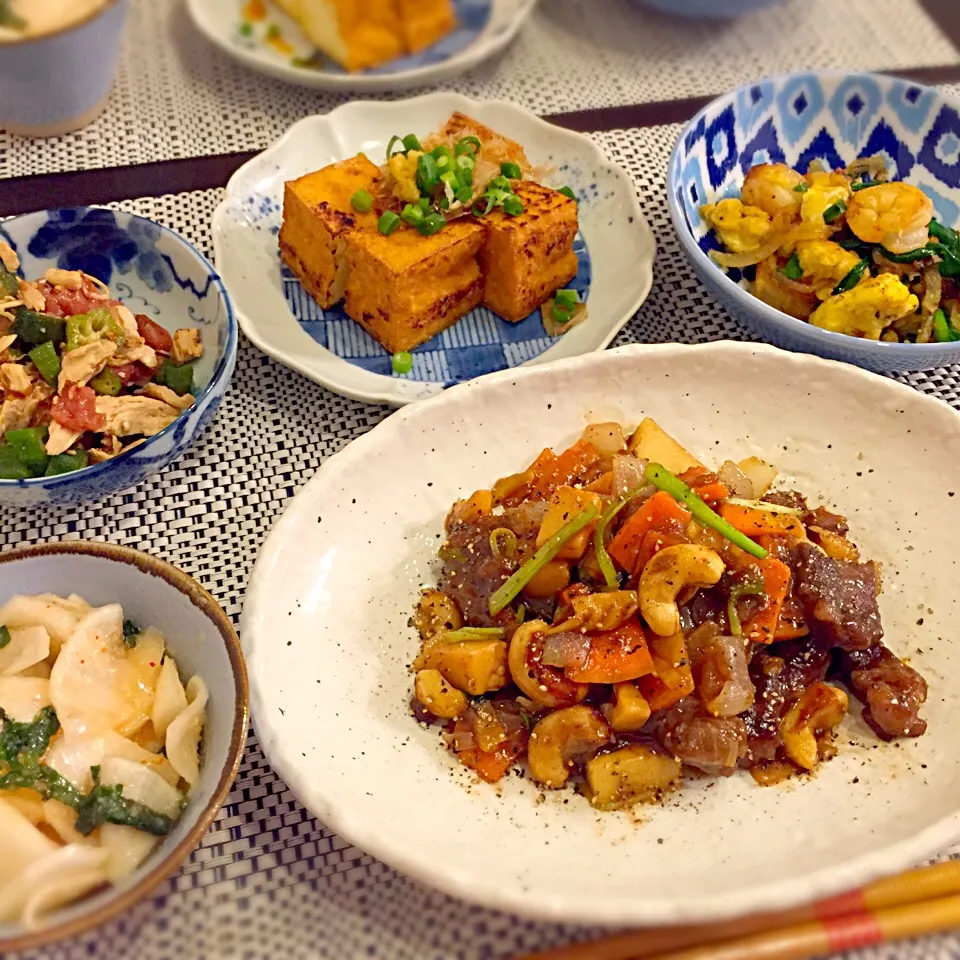 牛肉のカシューナッツ炒め♡かぶの明太子和え♡厚揚げ♡エビとニラ卵のナンプラー炒め♡梅オクラ和え♡|ロッティーさん