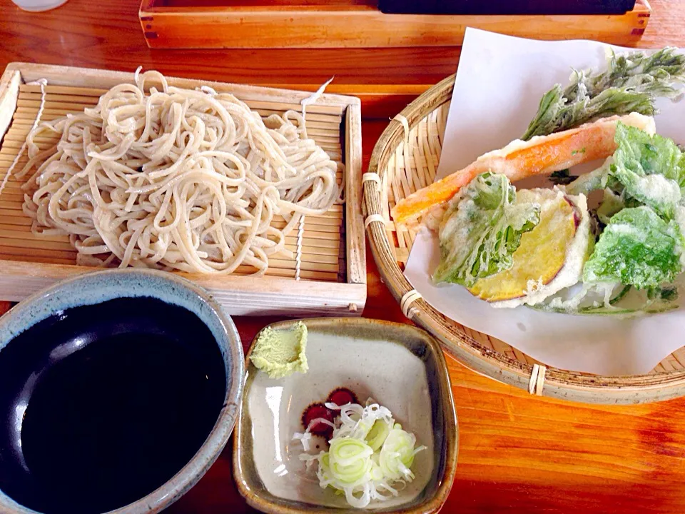 お仕事LUNCH⭐️旬野菜上天ぷら蕎麦|ももこさん