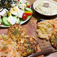 ☆えびのハンバーグ☆炊飯器で簡単トマトのピラフ☆鷄と白菜のクリーム煮☆アボカド豆腐サラダ|saaayaさん