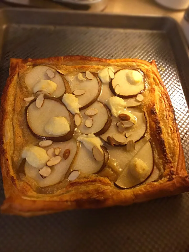 Pear Tart with Sweet Ricotta|Jen Hembreeさん