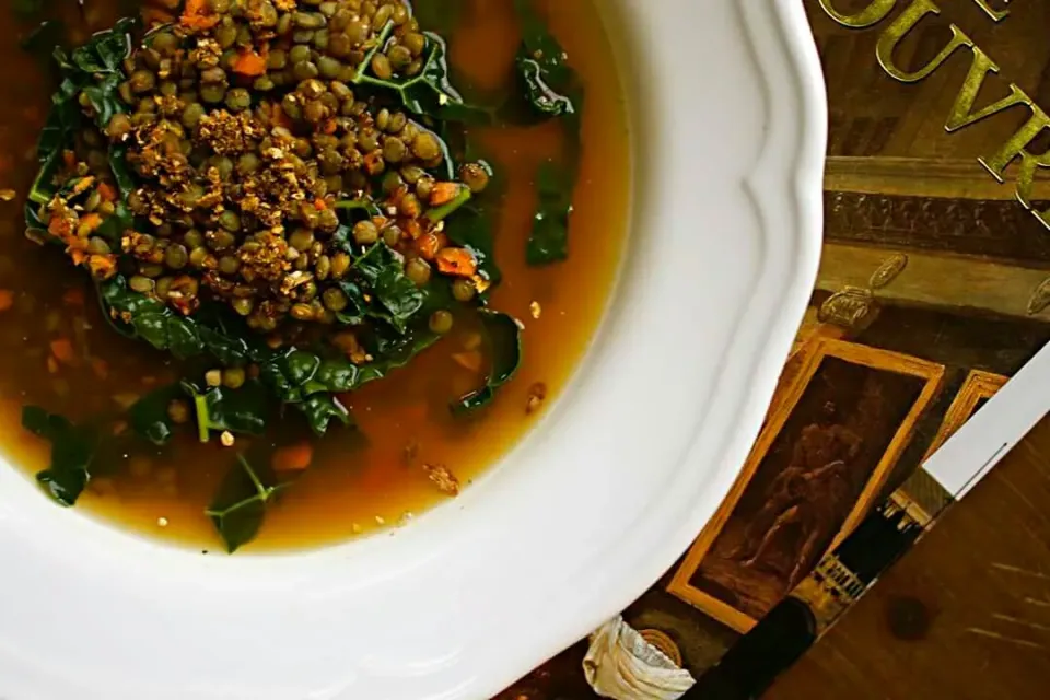 French Lentils with Carrots, Kale and Porcini Mushrooms. 
Just 4 cups of organic vegetable broth, 1 1/2 cup of french lentils, one chopped large carrot, 1/2 cup|lisaさん