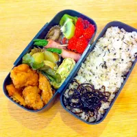 Snapdishの料理写真:2015.4.18息子弁当。|ぽにこさん