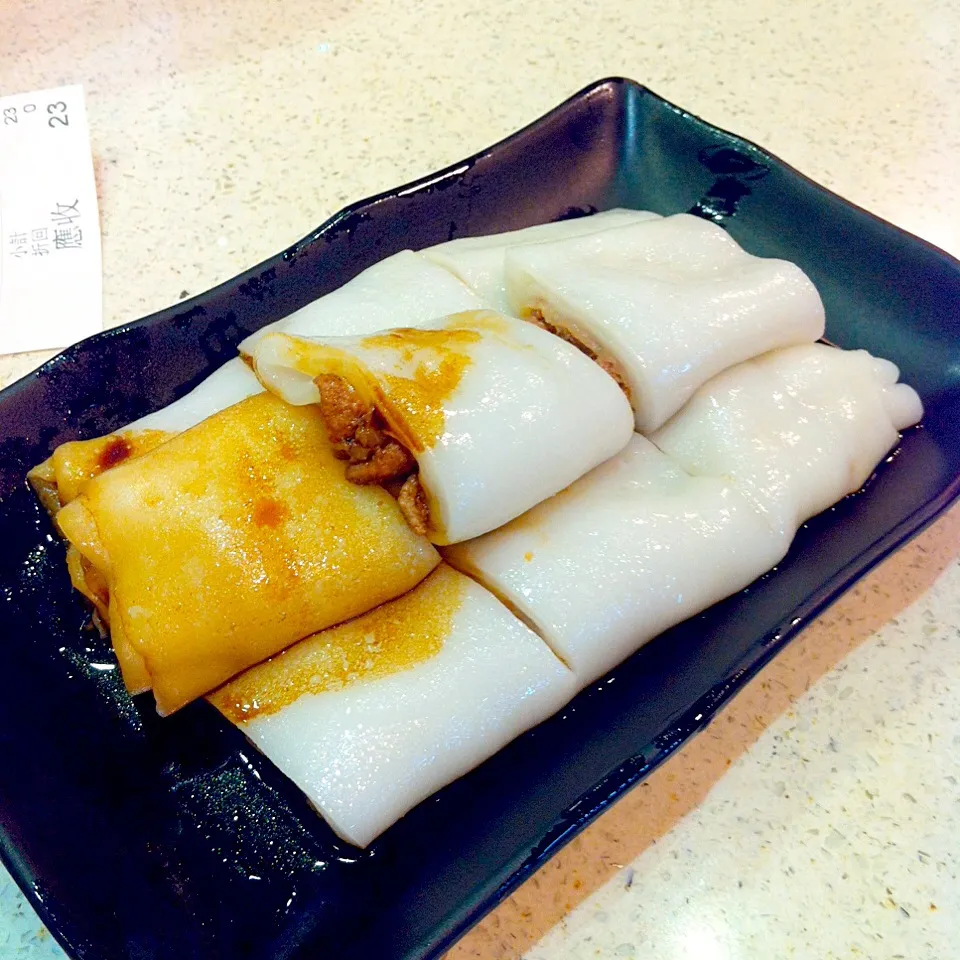 豬膶豬腸粉 Rice roll with liver|Lone Pineさん