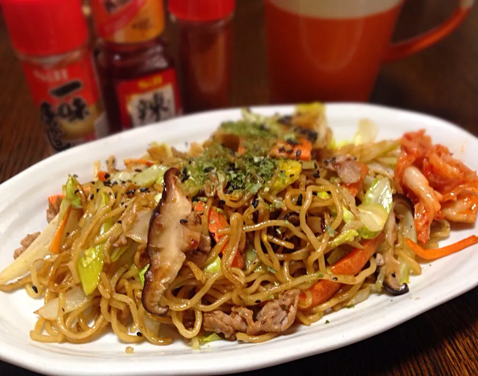 昼ごはん  ソースしょう油焼きそば|ぽんたさん