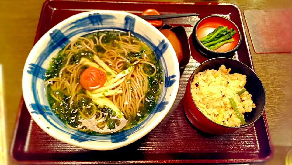 Snapdishの料理写真:梅あおさ蕎麦定食|TKさん