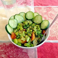 Snapdishの料理写真:Edamame Vegetable Medley Bowl - broccoli , sweet potato, cucumber, edamame, bell pepper, and spices!|Fee Fischerさん