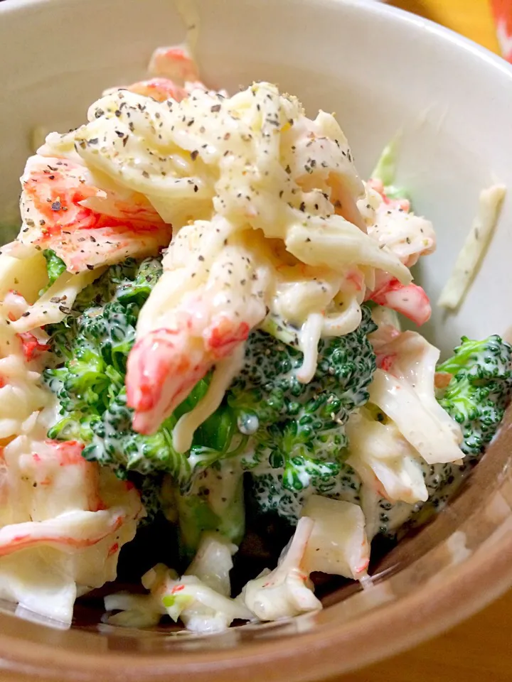 ブロッコリーとカニカマのサラダ|ケイさん