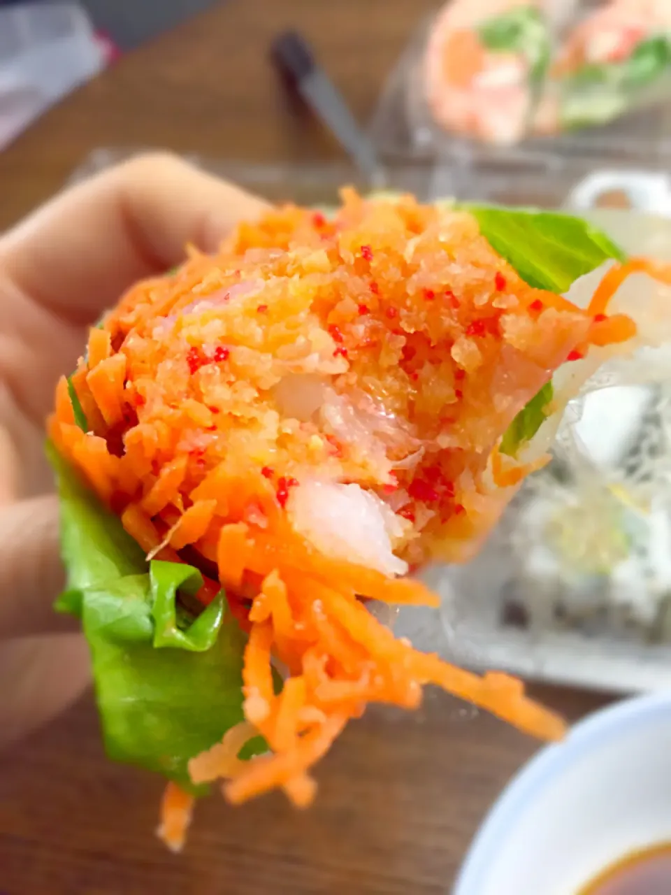 Snapdishの料理写真:Salmon hand roll|prinSjさん