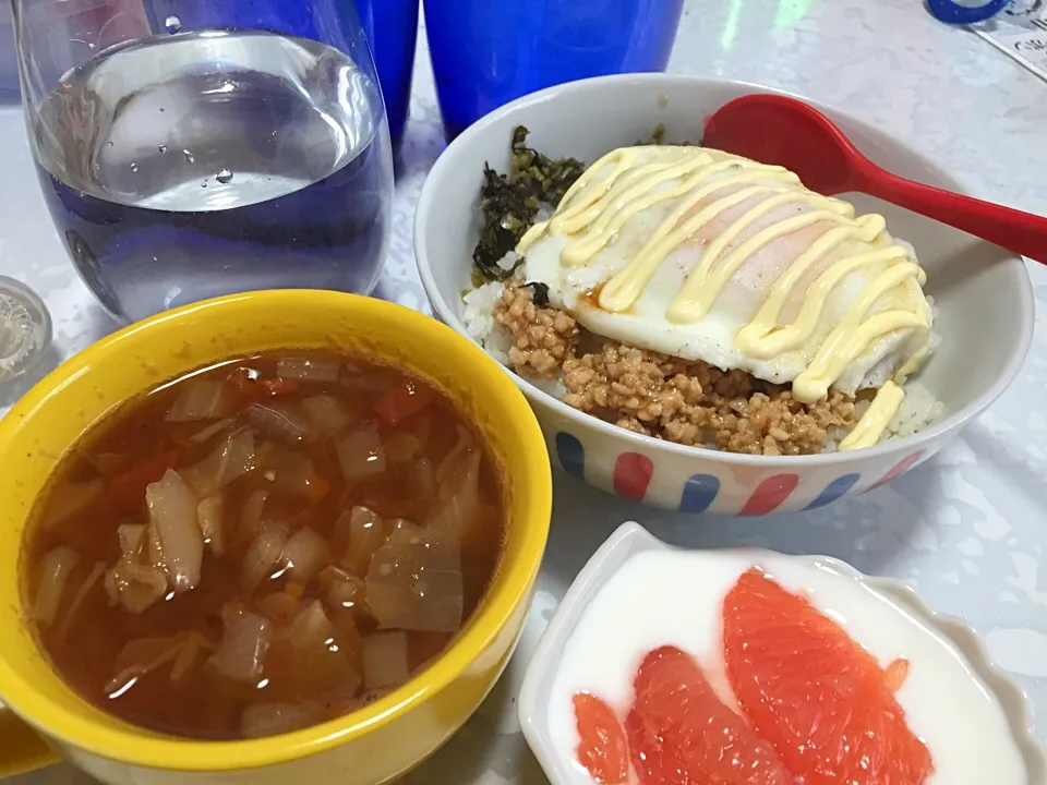 朝ごはん⭐️鷄そぼろ親子丼|Yukari  Shojiさん