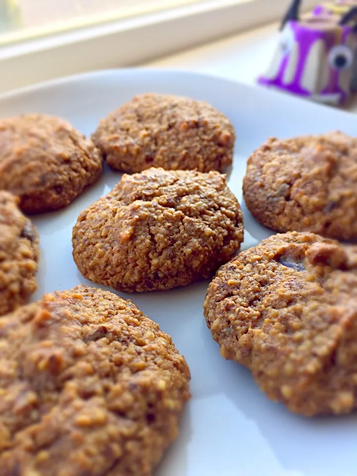 Chocolate chip hazelnut flour cookies|Mikiさん