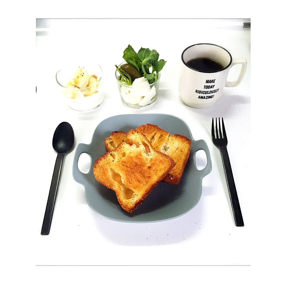 頂きもののアップルトーストで 🍞🍎☕️|welcomeizumiさん