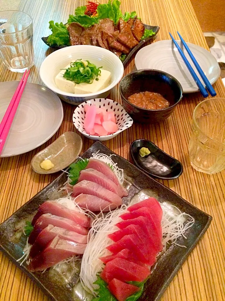 ＊晩ごはん＊ お刺身盛り 新生姜 イカの塩辛 冷奴 焼肉とチャプチェ|pinoyamaさん