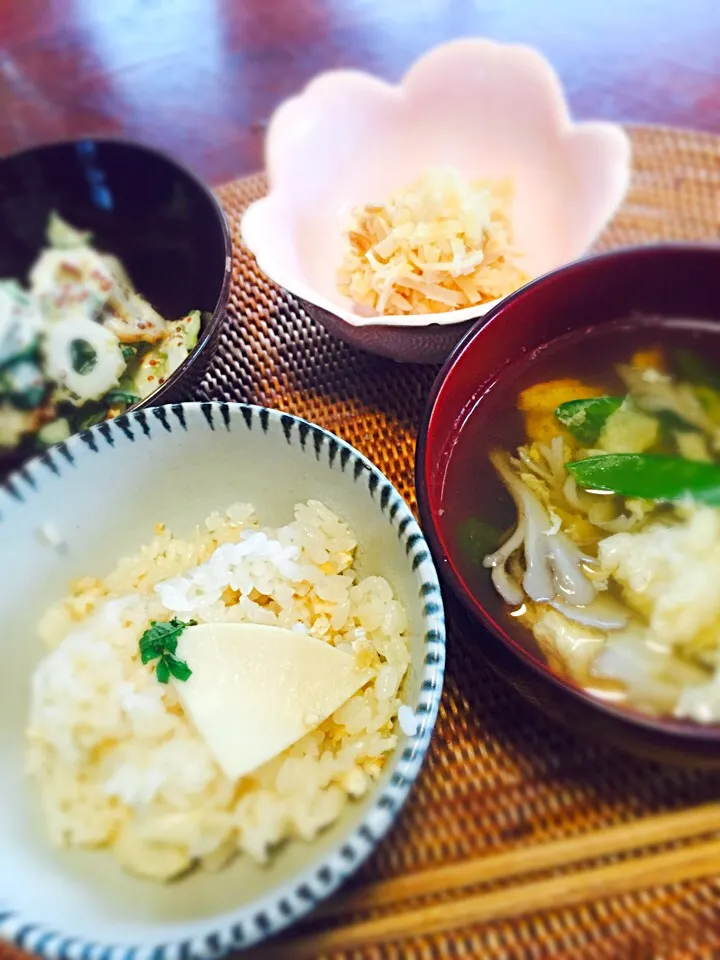 Snapdishの料理写真:筍御飯の朝食|板坂智夫さん