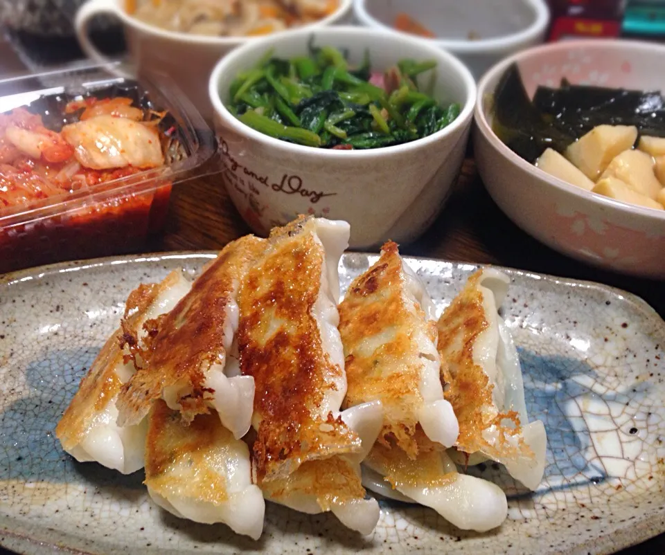 親父の手料理  餃子 若竹煮 切干大根煮 など|ぽんたさん