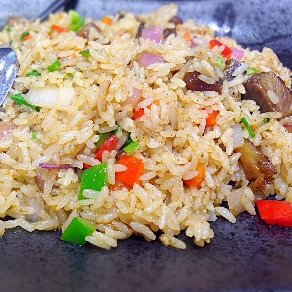 Sirloin Fried Rice Toppan Yaki 铁板牛肉炒饭😁|Chelseaさん