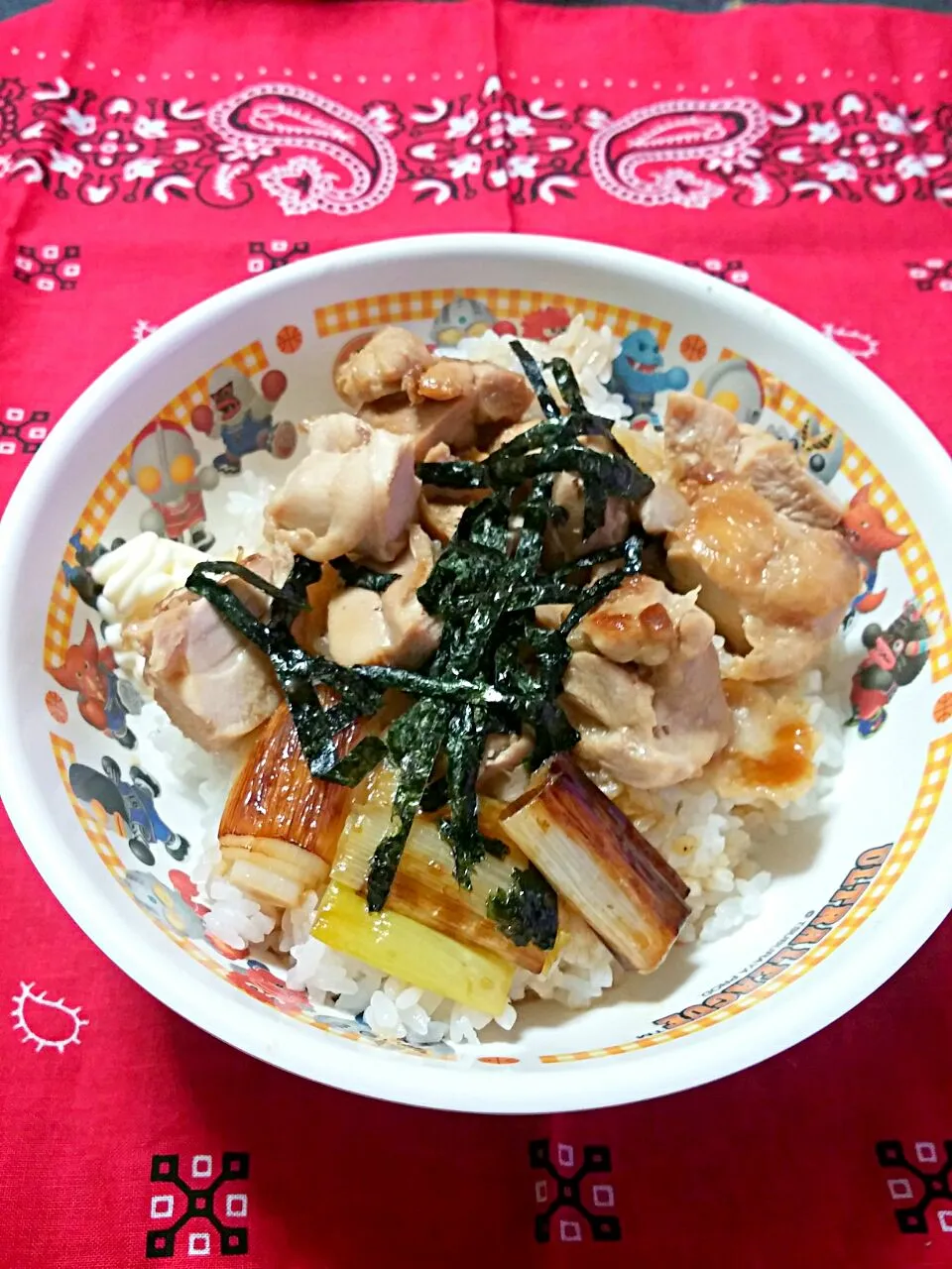 パパ特製焼き鳥丼🐔|どんよりーなさん