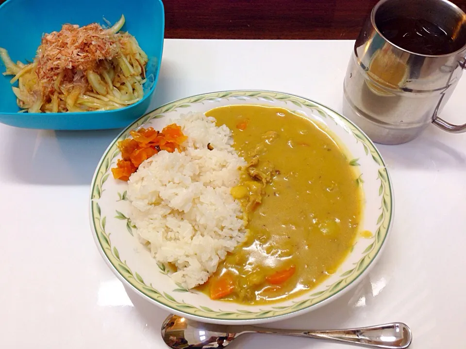 学校給食風カレー|よっつん(ღ˘⌣˘ღ)さん