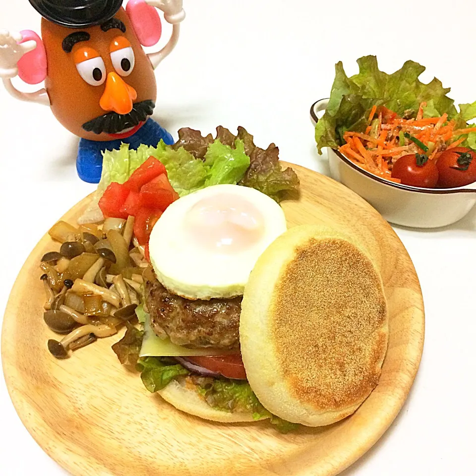 Snapdishの料理写真:バーガープレート(o^^o)|るいるいさん