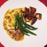 Mashed potatoes with Red wine Mushroom sauce Chicken and Beans|sera wangdiさん