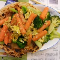 地瓜煎饼 with broccoli , carrots and eggs|Jeanieさん