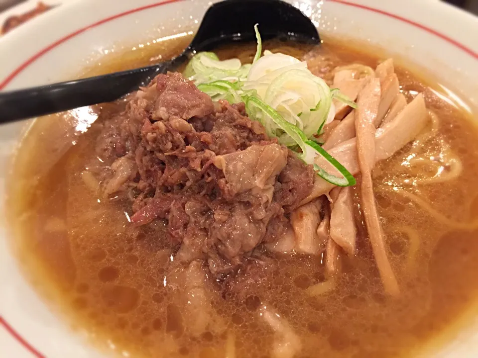 シマシマトム 牛骨醤油ラーメン|ddr3rdmixさん