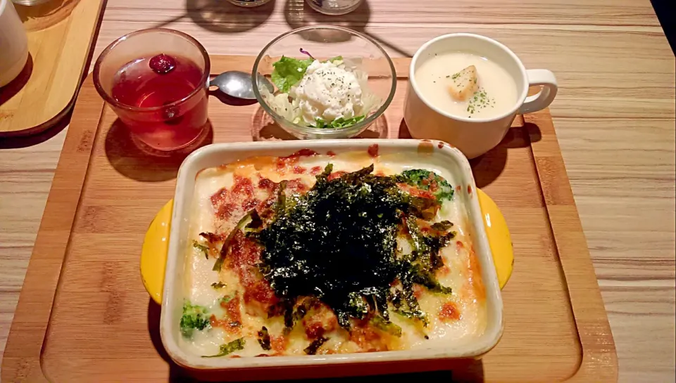 Snapdishの料理写真:#泡菜豬肉焗烤飯|hueiさん