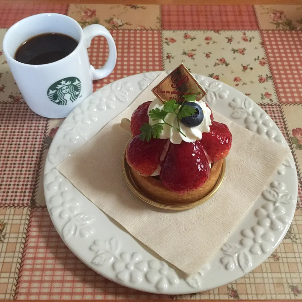 苺のタルト&エスプレッソ☕️|＊ゆみしぼり＊さん