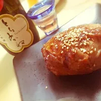 Snapdishの料理写真:昨晩のごはん☆肉巻きおにぎり＆日本酒(*´ω｀*)|yuki.sさん