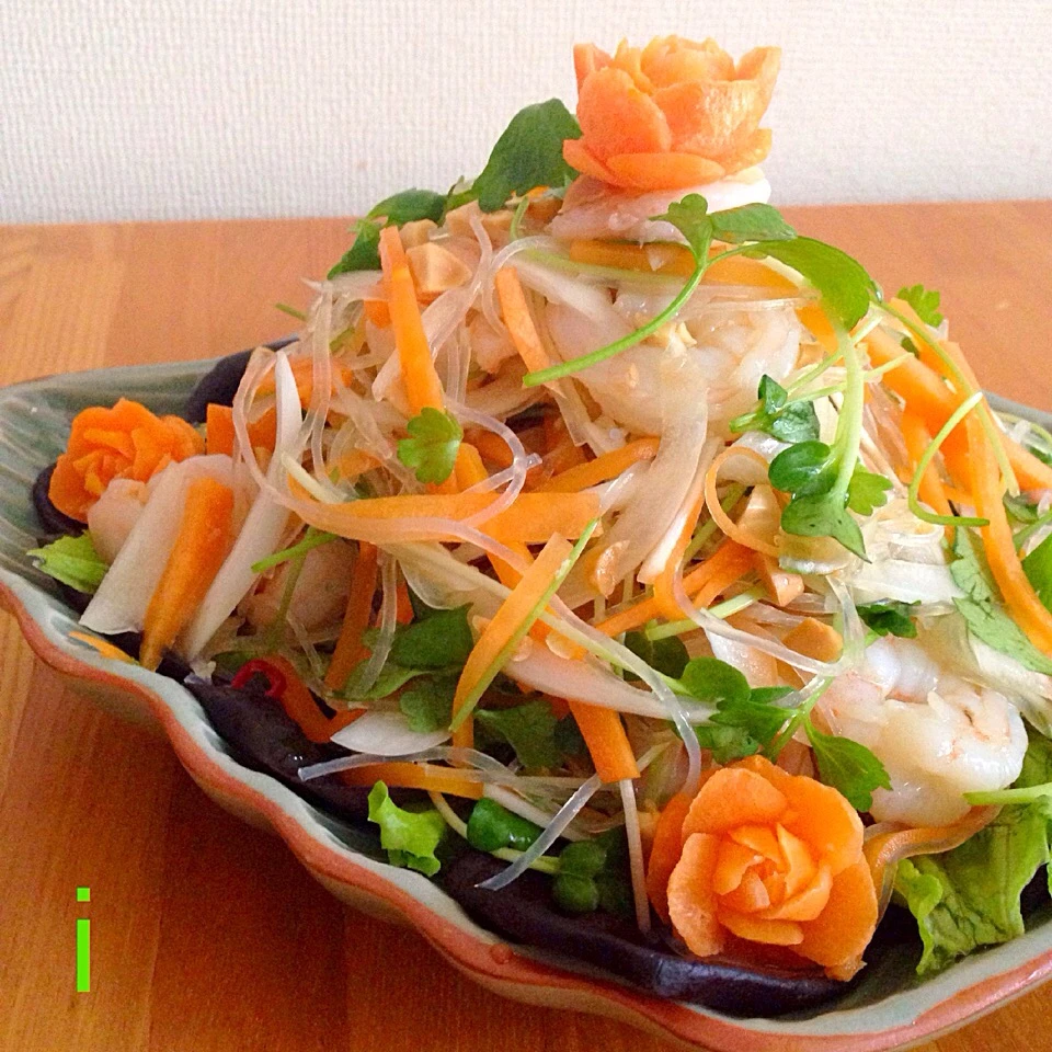 ヤムウンセン|izoomさん