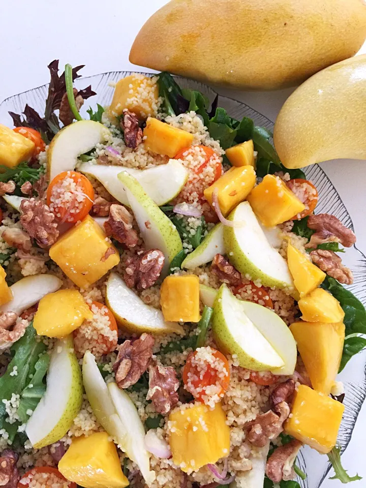 Snapdishの料理写真:Mango, pear and cous cous salad|12Dragonさん