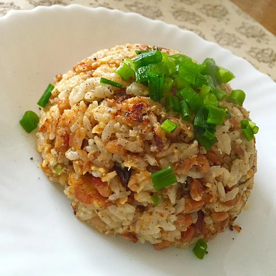 Snapdishの料理写真:納豆ツナ炒飯|カウンター嬢さん