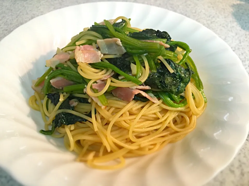 ほうれん草とベーコンのパスタ|Ikuya Terakuraさん