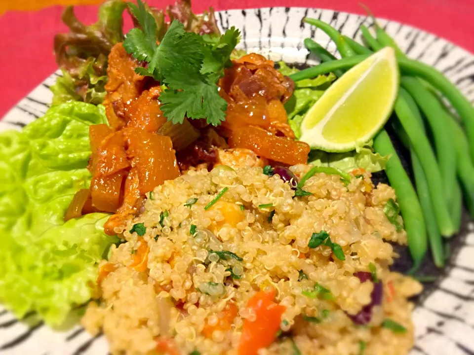 ハワイアンチキン、パクチーライムキヌア添え。Slow cooker Hawaiian Hula Chicken with Cilantro Lime Quinoa.|Sayaka Jinsenji Huletteさん