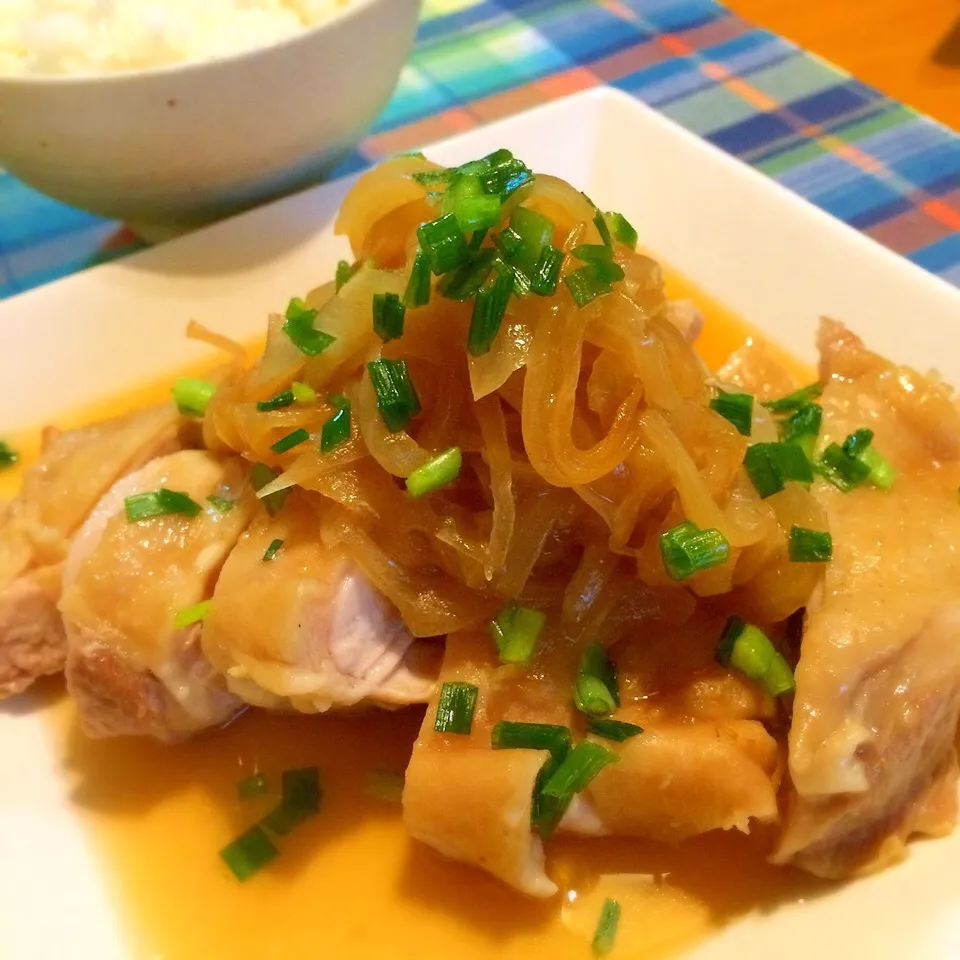 鶏もも肉のとろとろ玉ねぎ煮♪|もなかさん