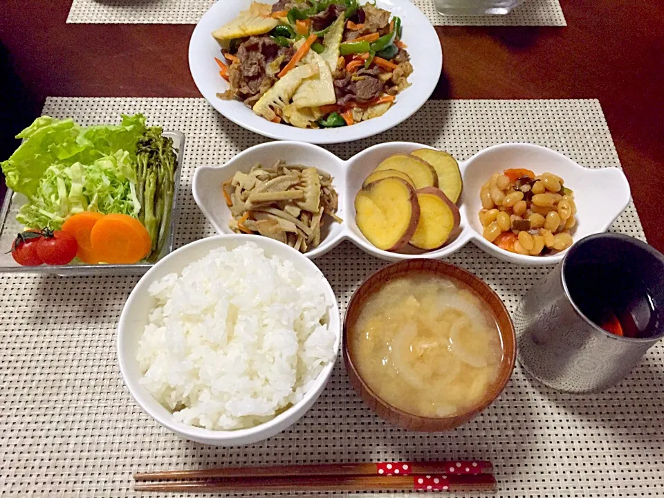 ＊おあげと新玉の味噌汁
＊蒸し野菜サラダ
＊筍の肉野菜炒め
＊筍とごぼうのきんぴら
＊安納芋の甘露煮＊煮豆|あゆかさん