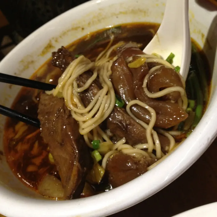 Taiwan beef noddles|Elaineさん