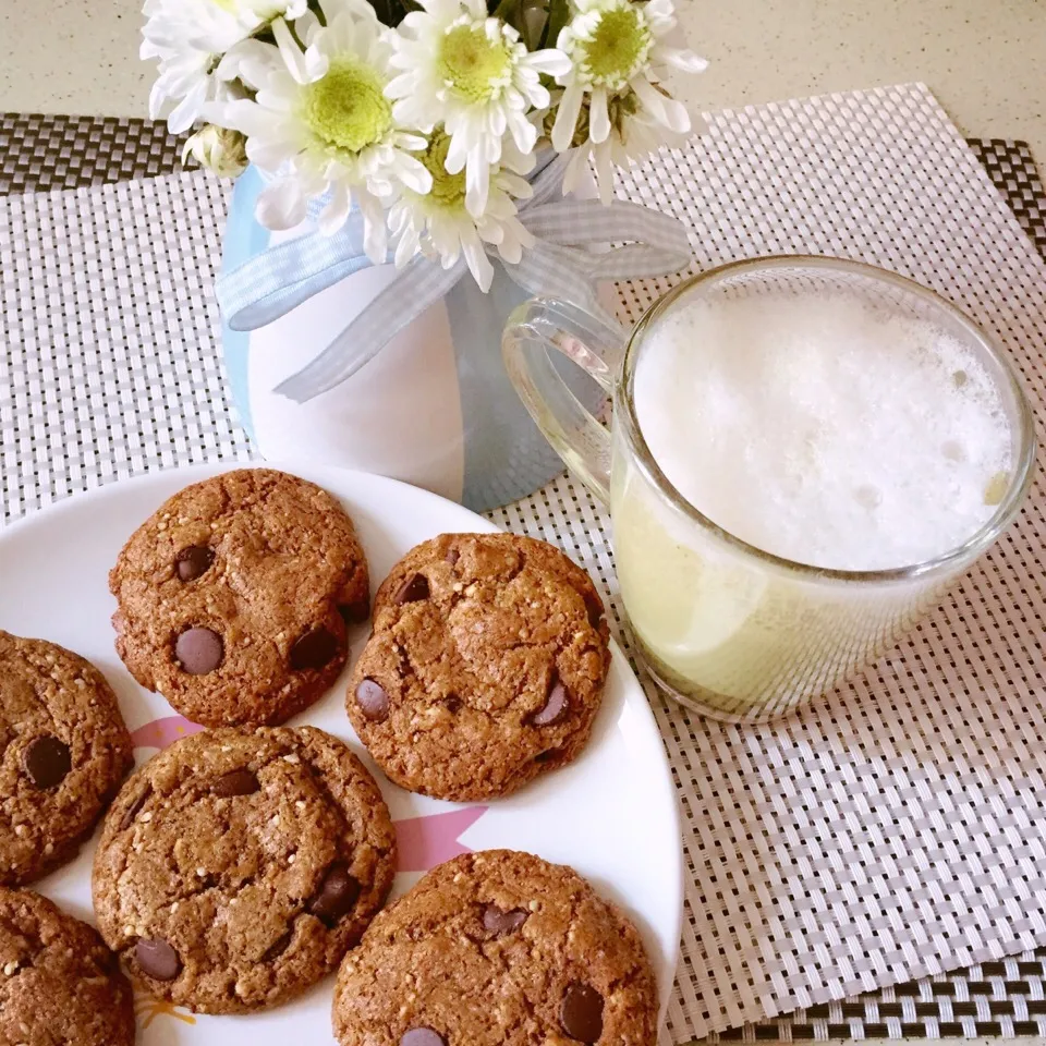 Almond Butter Chocolate Chips Cookies (No Butter & No Flour)|Prisca Erさん