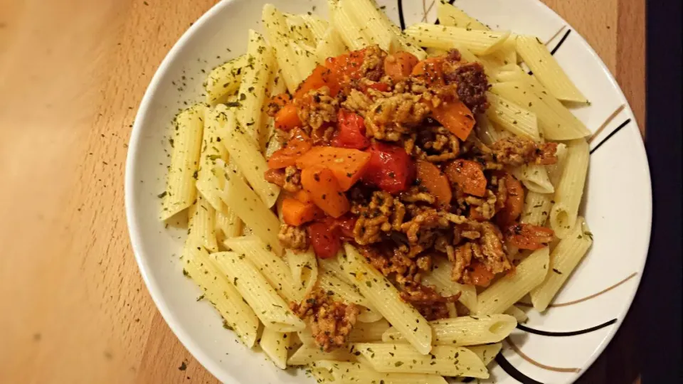 Penne Bolognaise with Carrots|Janick Sven Hodelさん