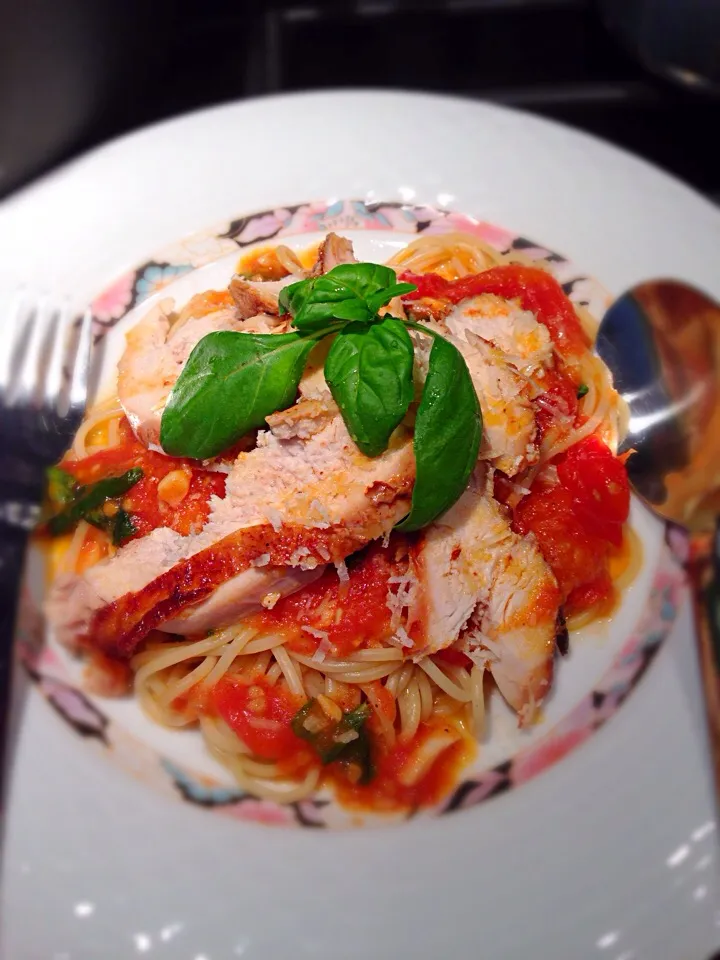 Snapdishの料理写真:Chicken pasta|Allissa Zhaoさん