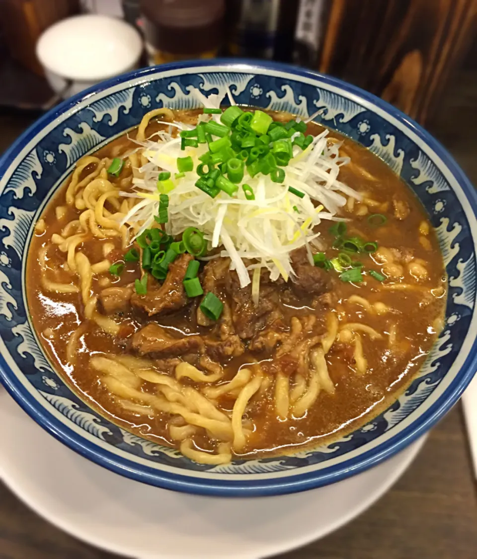 牛すじカレー麺|toshi,I🍴さん