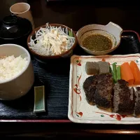 Snapdishの料理写真:牛幸 ハンバーグ|Hideさん