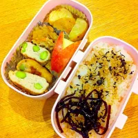 Snapdishの料理写真:2015.4.21年長娘弁当。|ぽにこさん