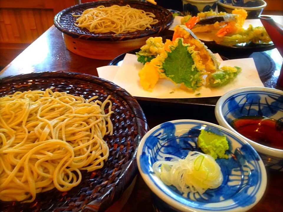 Snapdishの料理写真:深大寺 湧水 天盛り蕎麦|永田広美さん