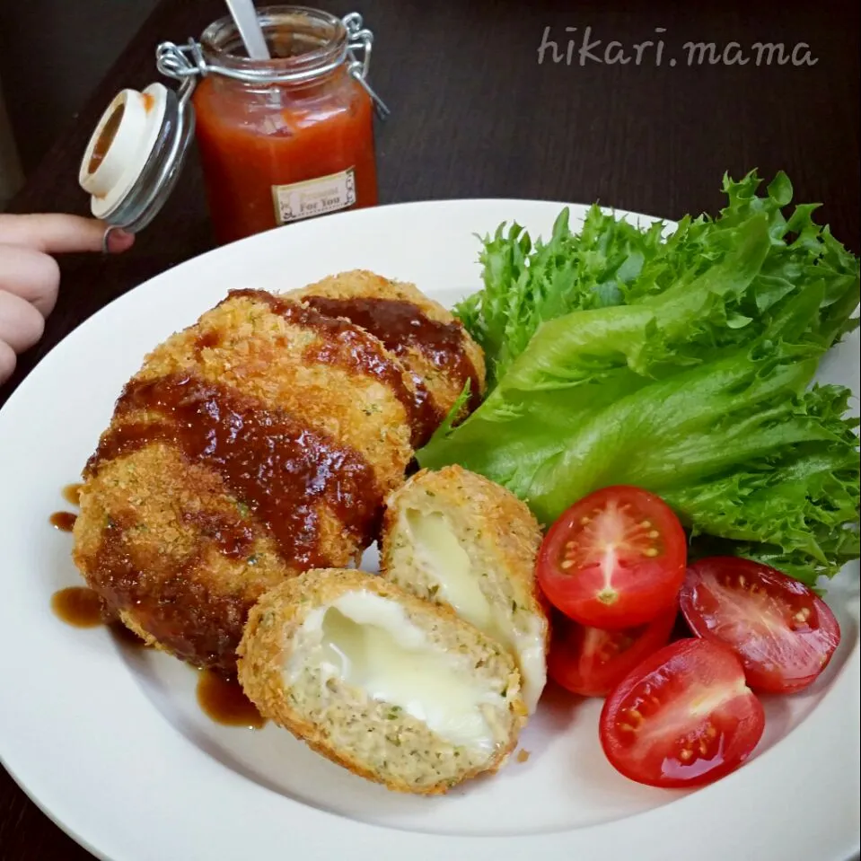 Snapdishの料理写真:凍り豆腐と少しの挽き肉で作る、チーズinヘルシーメンチ。|ひかりママさん