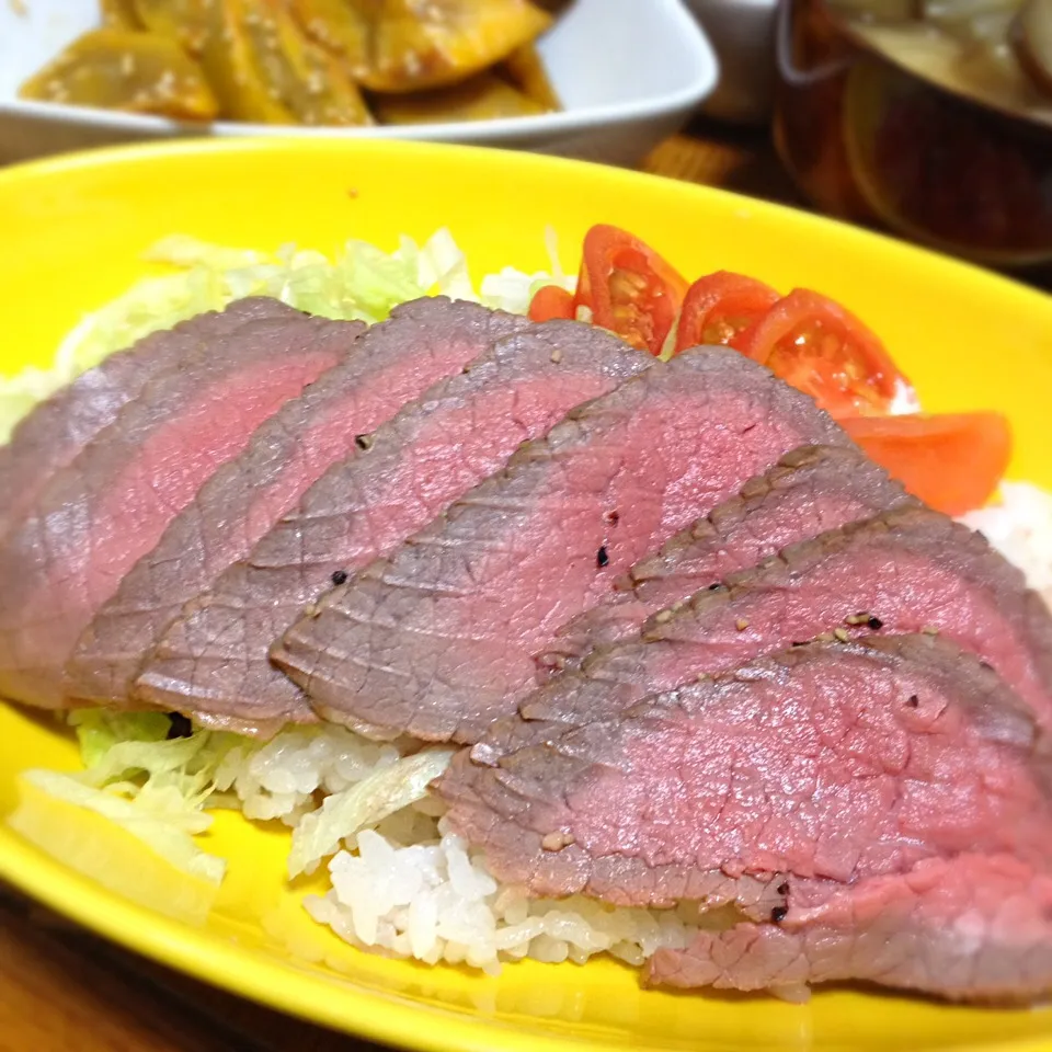 電子レンジでローストビーフ丼|なお。さん