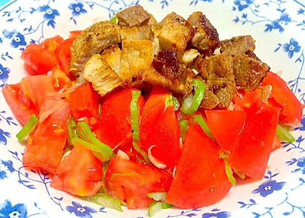 豚肉焼きと長ねぎトマトサラダ- Fried pork on long onion & tomato salad ❤️😋✨|Liezlさん